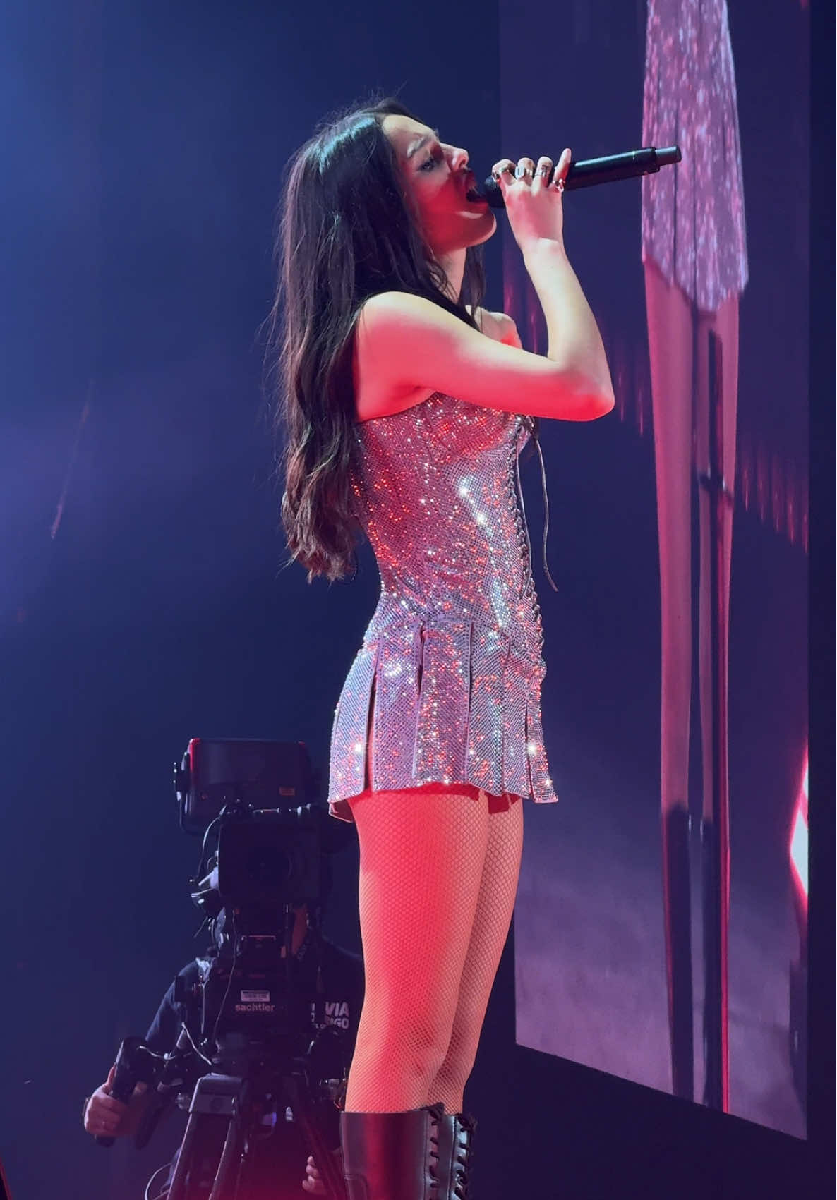 #sour #jealousyjealousy #oliviarodrigo #guts #fyp #osheaga #montreal #viral #foryou #livies  @Olivia Rodrigo @livies hq ❤️ @umusic 