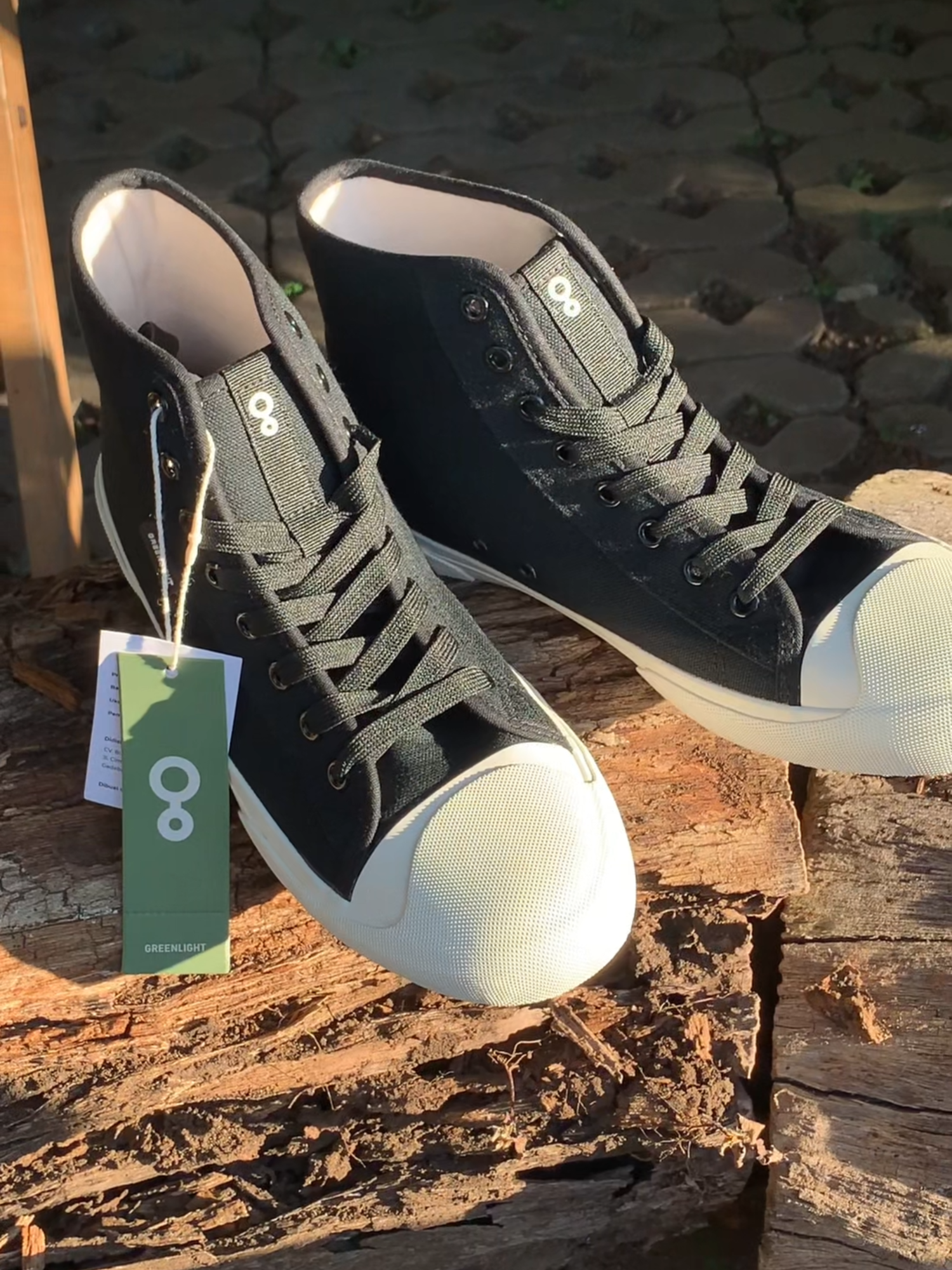 👟 Satu sepatu, seribu gaya! Mau hangout, kuliah, atau jalan-jalan? Sepatu Greenlight siap temenin kamu kapan aja, kemana aja! #rekomendasioutfit #tiktokindonesia #Greenlight #tiktokshop #tiktokviral #ootdpria #freshlook #fyp #tiktok #ModalKontenDoang #chill