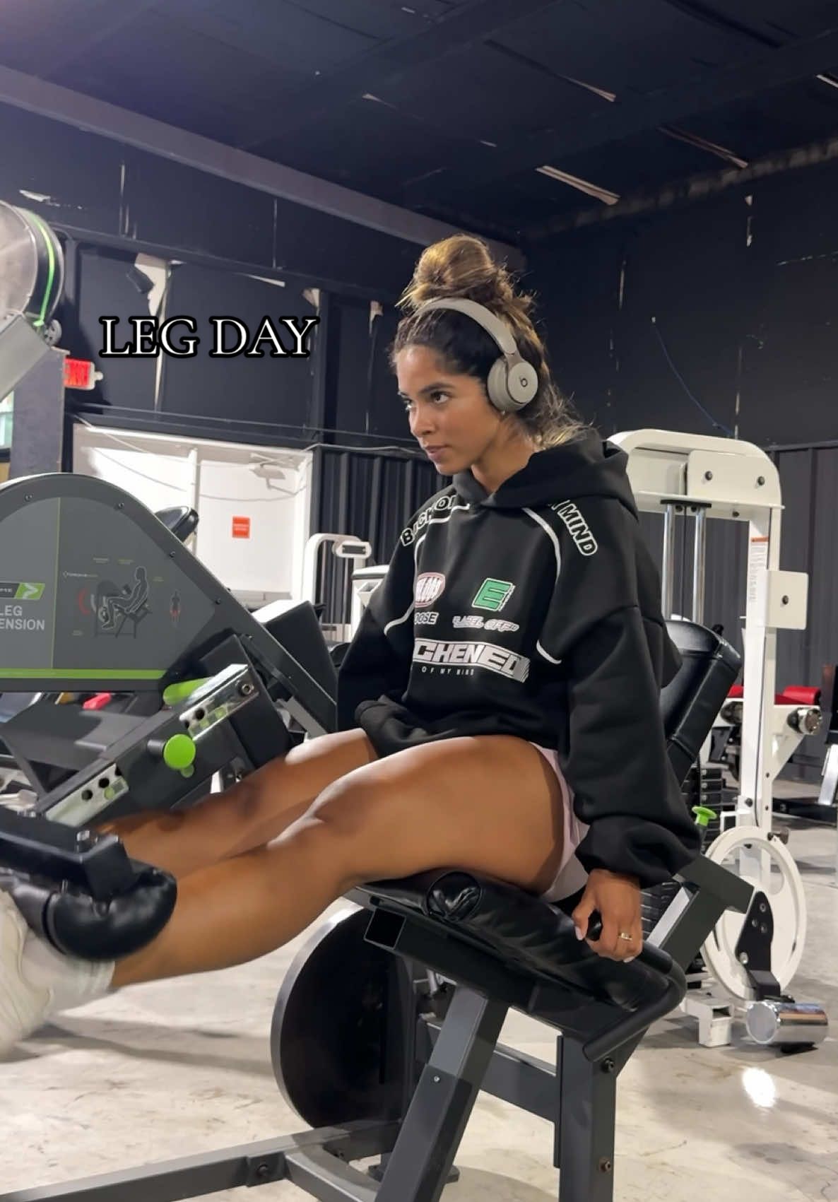 each workout was 4 sets of 8-10 🔥 #fyp #workout #workoutroutine #foryoupage #gym #GymTok #Fitness #fitnessmotivation #gymgirl #fy #tiktokshop #tiktokmademebuyit #creatorsearchinsights 