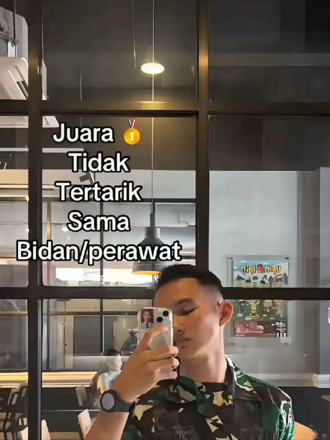 Cuma di atur sistem , di marahin cuatomer ya marahin balik lah . Customer ngaku raja (raja kok naik gojek) hemat pula 😥#gojek 
