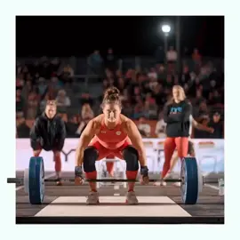 Relembrando @tiaclair1 ganhando o W para o Team World no Evento Três com uma carga total combinada de 455lbs/206kg (200lb Snatch + 255lb Clean & Jerk). #LIVECanBeEasy  #LIVEIncentiveProgram  #crossfit  #crossfitgames #Fitness  #mulheres #PaidPartnership 