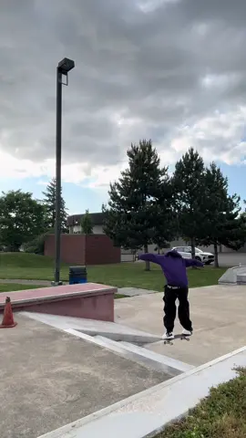 Tre next#skate#fyp#foryou#skater#skateboard#jaydes#yuke#kickflip#viral#ollie#skatepark