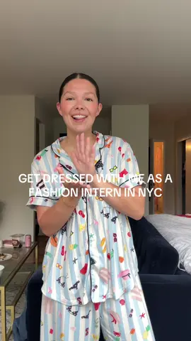 This was a journey girls.  #getdressedwithme #fashionintern #fashioninternship #nycintern #fashionstudent 