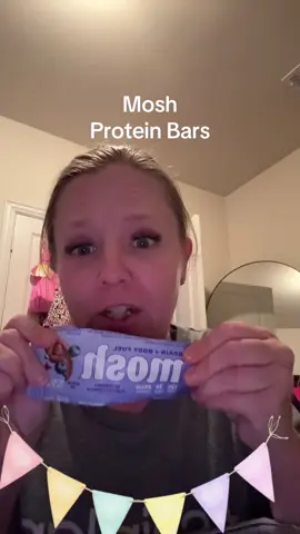 These are so great to have on have to have for snack, dessert, on the go, or to make up some extra protein.  #mosh #moshbar #younglife #itsafamilything @Mosh Life 
