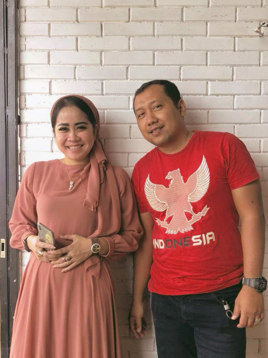 “Yang menghangatkan belum tentu bisa membahagiakan. Tapi yang membahagiakan sudah pasti akan menghangatkan.” Salam Hangat, dari kami 💞 #quotesoftheday #quotestagram #quotemotivation #quotesaboutlife #nadyaweddingstory #nadyawedding #toyota #toyotaindonesia #toyotadepok #setiajayatoyota #entrepreneurship #entrepreneurdepok @yani_leksono 