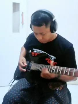 Keramat - H. Rhoma irama Cover suka² - Bung Didiex maafkeun mengikuti feeling saja Doa ibumu dikabulkan Tuhan Dan kutukannya jadi kenyataan Rida illahi karena ridhanya Murka illahi karena murkanya ...... #jatirogo24jam  #tembangkenangan  #coversong  #fyppppppppppppppppppppppp  #fypシ゚ 