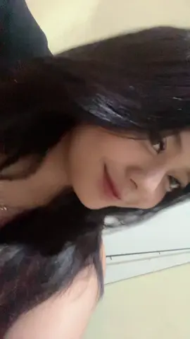 follow akun baru aku ini 😌