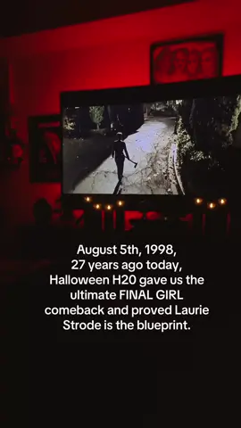 At this moment she became my forever favorite final girl 💋🪓✨ #halloweenh20 #michaelmyers #michaelmyersoftiktok #horror #horrorcommunityoftiktok #lauriestrode #halloween 