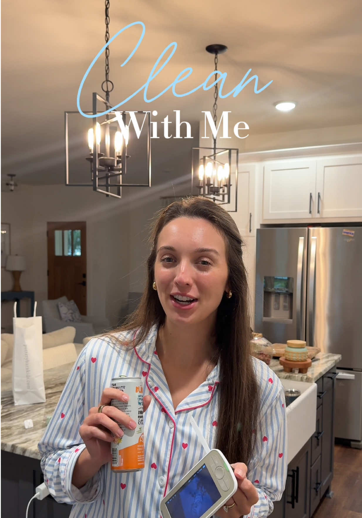 Nothing like greeting your husband at the door with the trash that needs to go out & a kiss 😙 Love you babe!!! Clean / Tidy Up With Me After My Toddler’s Bedtime 🧼🧺🧹 #clean #cleaningtiktok #cleanwithme #cleaningmotivation 