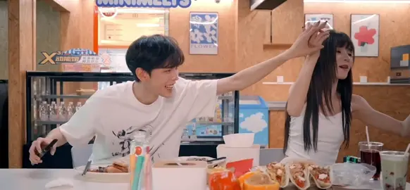 Cái tay cái tay cái tayyyyy #tatvanquan #truongduhi #tinhnongtrongmat #zhangyuxi #biwenjun #viral #foryou 
