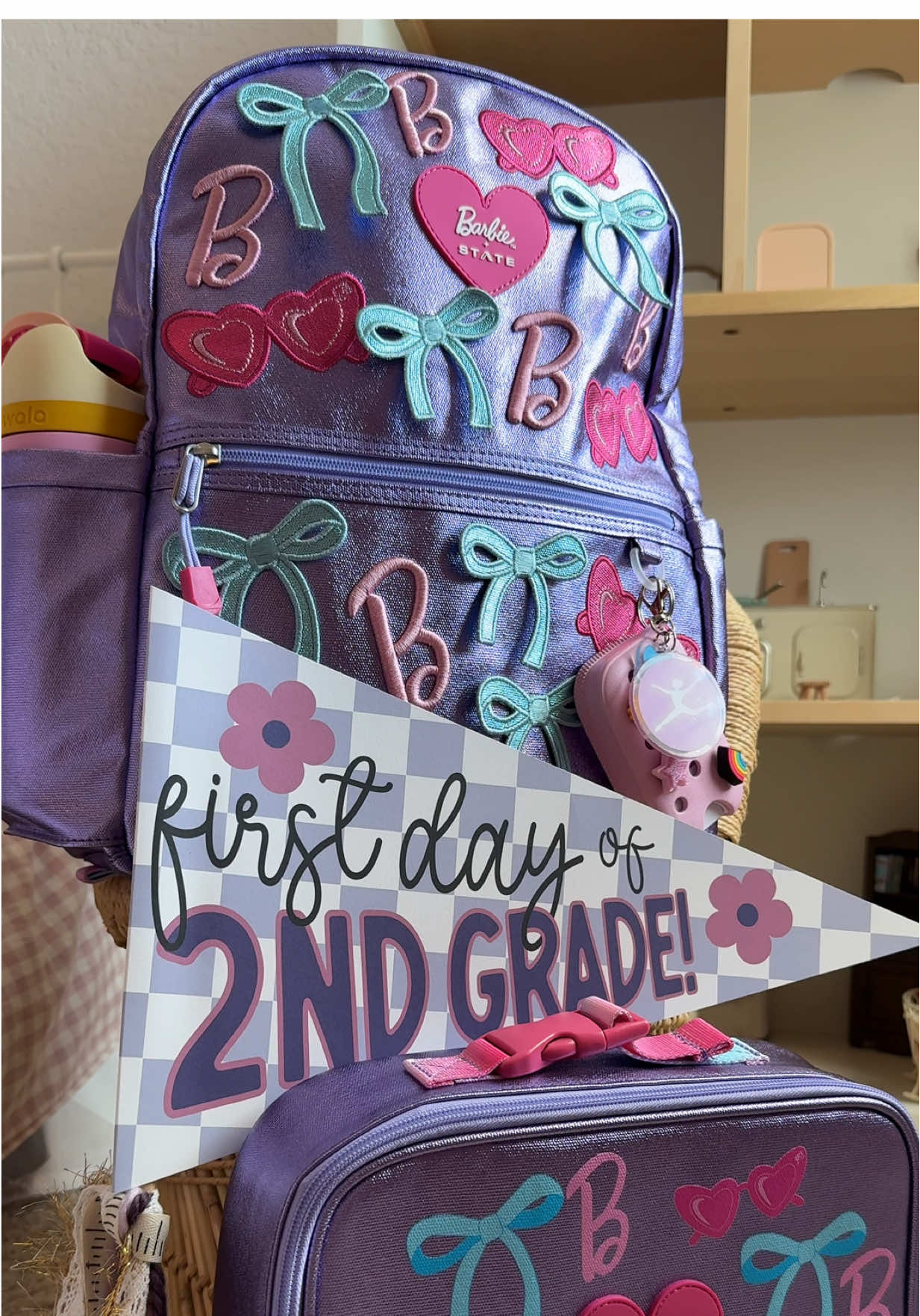 packing my second graders backpack 🎒🎀📓✏️✂️ #backtoschool #back2school #schoolsupplies  #statebackpacks #girlmom #asmr 