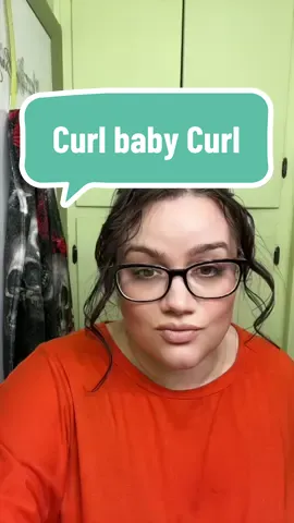 This @SHEGLAM @SHEGLAM HAIR US  #automaticcurler  is too amazing to gatekeep ! Add that to your cart and grab one to gift if you can. You won’t regret it. #creatorpicks  If you are seeing this at #blackfridayearlydeals #tiktokshopholidayhaul #tiktokshopblackfridaysale #timtokshopcybermonday #tiktokshopcybermondaysale  grab it up. 