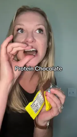 This feels like a hack lmao low calorie protein chocolate bars?! 😭😭 #hormbleschormbles #healthydessert #highprotein #sweettreat #healthychocolate #proteinchocolate #tiktokshopbacktoschool 