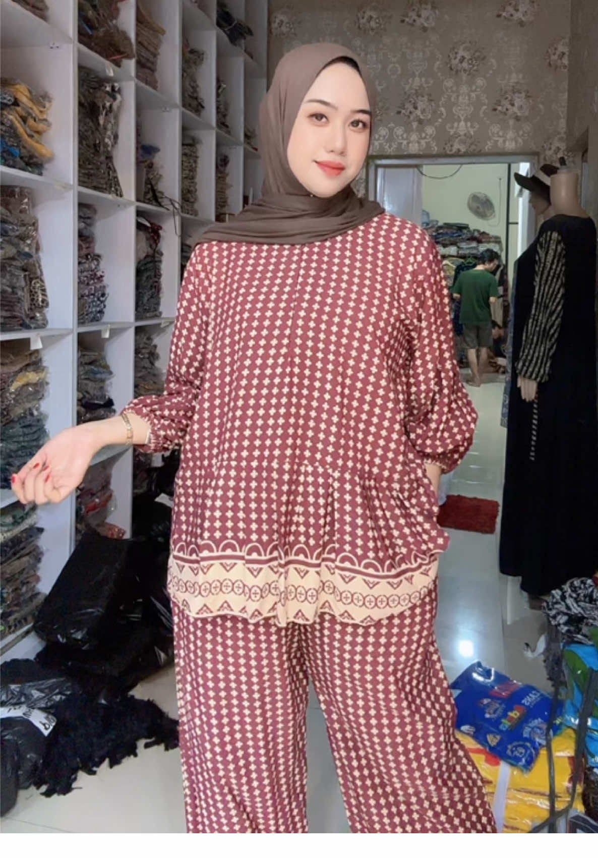 Join live sekarang harga ambyarr !!! #onesetmurah #oneset #batik 