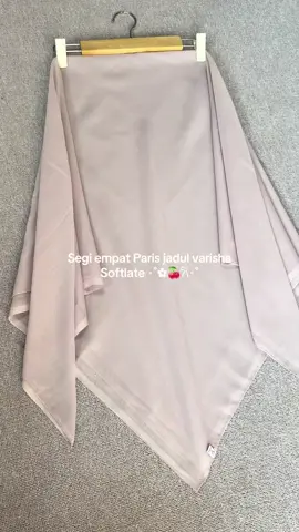 Paris jadul polos