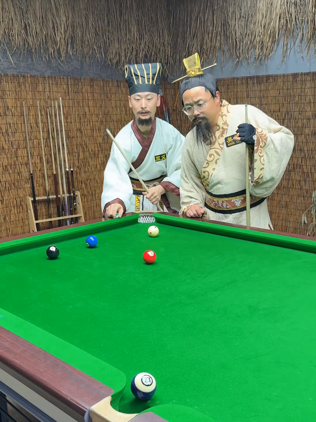 Gia Cát Lươn vs Liu Bịp