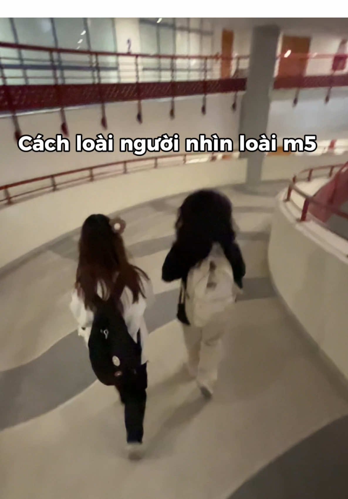 cuộc đua marathon mở rộng của hai bạn học sinh lớp 15 🤩 #viral #fyp #trending #m50 #neu 