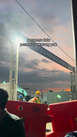 kehidupan emang keras ya pak 😇 #kuliproyek 