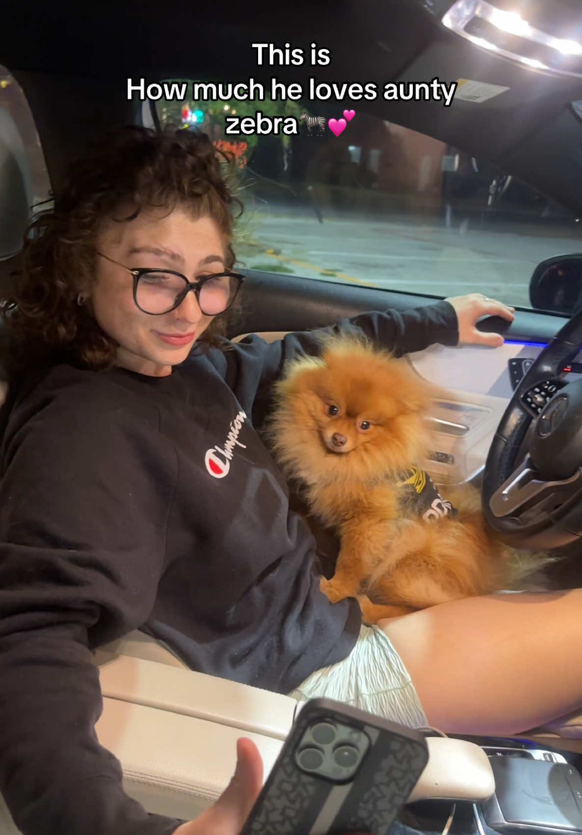 Every single dog loves her!! @zahrahashemi9999 #fyp #doglover 