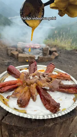 Balon Biberin Üzerine Kuzu | Lamb on Top of Balloon Pepper