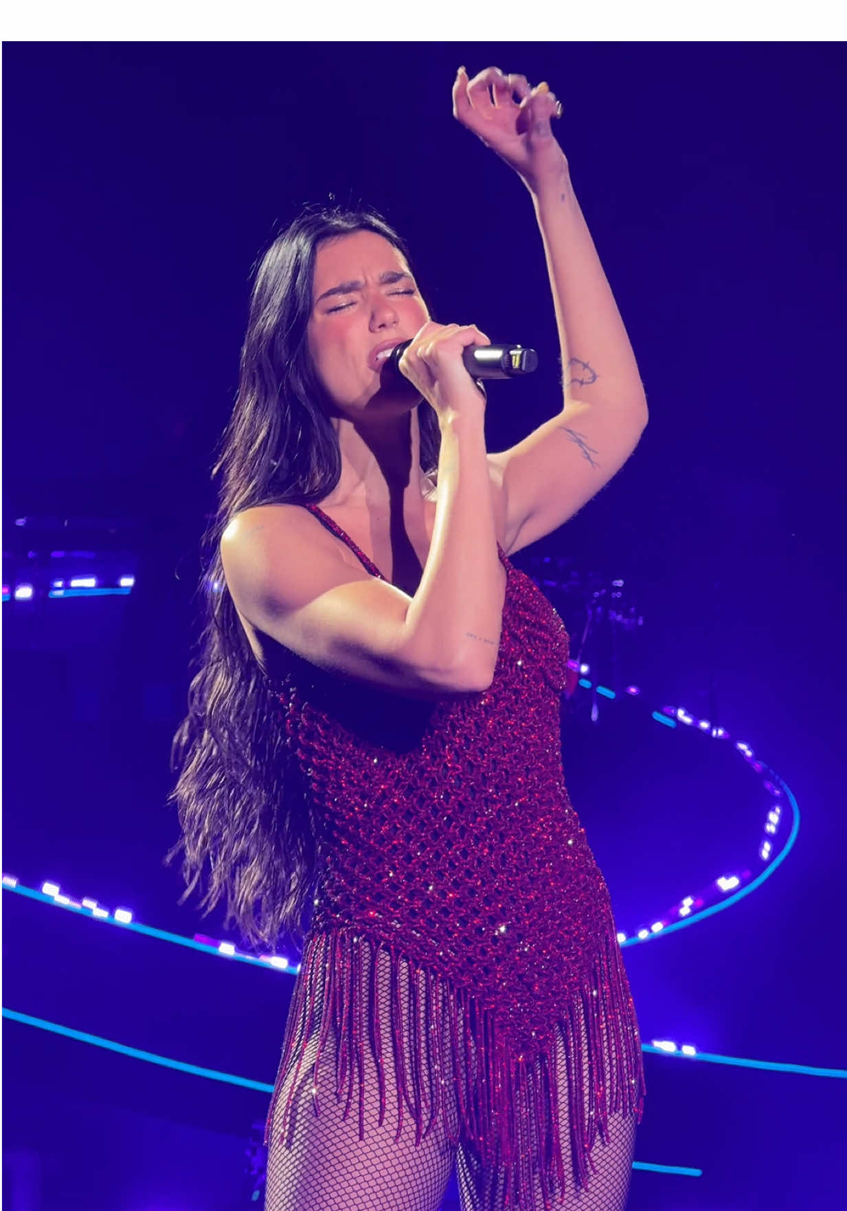 be the one in Prishtina @Team Dua HQ @Dua Lipa  #foryou #fy #dualipa #prishtina #sunnyhillfestival 