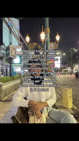 there are so many reasons, medical school is expensive, parents’ age, no support, I ended up going to vocational high school instead of high school. even now it ends up working, it’s not that I’m not grateful just thinking about “having a dream feels impossible”. and this is fate(?)  #dreams 