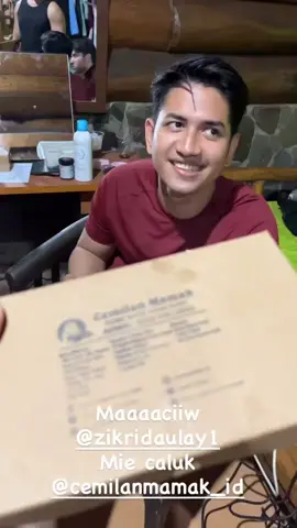 terima kasih banyak para pemain cinta dibawah tangan , enjoy makan mie caluk nya. yang mau ready setiap hari ya pemesanan klik link di bio tiktok. #cintadibawahtangan #btscintadibawahtangan #parapemaincintadibawahtangan #harrisvirza #zikridaulay #baravalentino