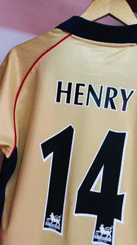 Arsenal SEGA 2001 retro kit custom made with the best player in PL history.  #fyp #foryou #foryoupage #foryourpage #ugandanstiktok #uganda #ugandatiktokers #ugandatiktok🇺🇬 #kampala_uganda🇺🇬🇺🇬🤝 #kampala #kampala_tiktokers #henry #thierryhenry #arsenal #arsenalfc #arsenalfans #arsenalfantv #arsenalwfc #sega #jerseyvilleug #PremierLeague #rwanda #kenya 