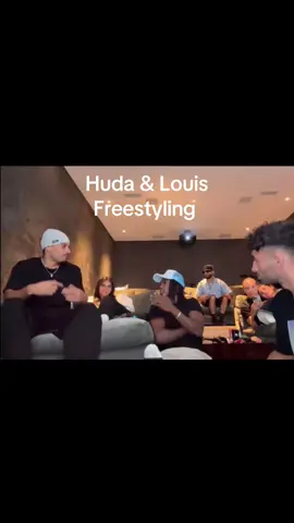 This was on his twitch. This live was a whole vibe 💗💗😊. #huda #hudaloveisland #louisrussell #twitchstreamer #fypシ 