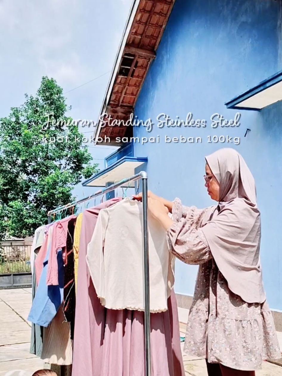 lebih praktis ga perlu lipet-lipet jemuran #jemuranbaju #jemuranminimalis #jemuranstainless #jemuranstanding #jemuranhanduk 