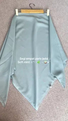 Paris jadul polos