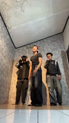 NEW DC, btw enak banget lagunya @RYO #dance #newdc #cumatemen 