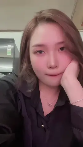 Mấy mấy cái cúc lúc đóng lúc mở :))