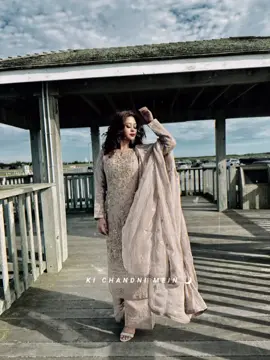 Yeh kya baat hai aaj ki chandni mein Ke hum kho gaye pyar ki ragini mein….. 🖤 