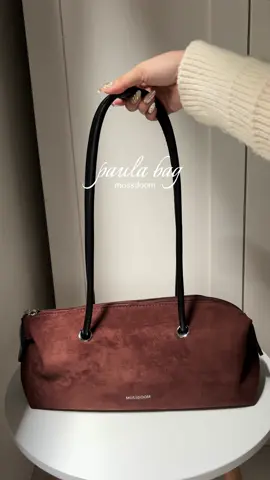 new bag alert!! 🤎💫 #mossdoom #mossdoombag #bag #suedebag #mossdoompaulabag #bagforwomen #classybag #bagreco #retrobag 