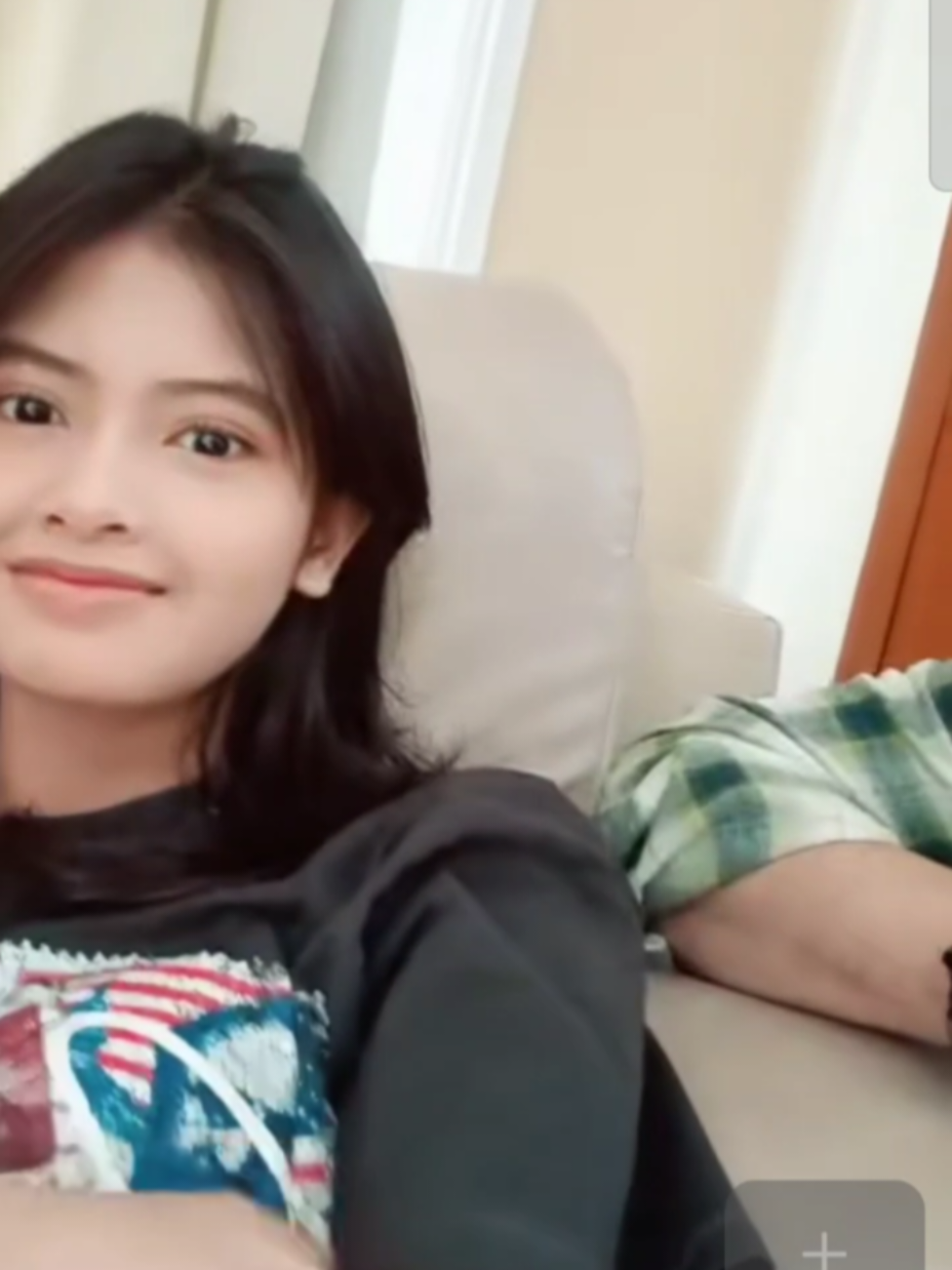 semangat syutingnya 💪🏻🥰 #basmalahgralind #live #rameinyuk #fypdong #foryoupage #fyp #foryou #fypage #masukberandafyp #berandatiktok 