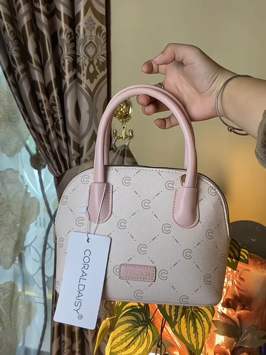 89. Tas selempang wanita #handbagwanita #tasselempangelegan #tasselempangwanita #shoulderbagwanita #taswanitaelegan #tasselempangterbaru #handbang #shouderbagwanita