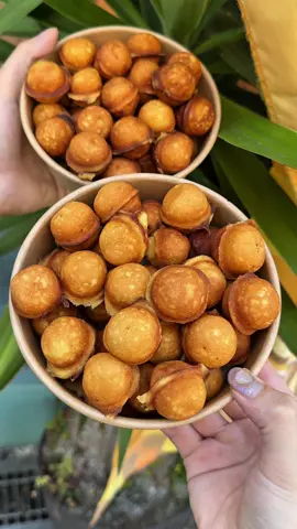 大量のバターを塗った背徳感MAXベビーカステラ！ ベビーカステラ500円 鉄板にバターをたっぷり塗りこんでおり ふんわりふわふわな生地に塩気が加わって最高！24個で500円なのでコスパもよくおすすめです！ 🍚店名:ゆとりですがなにか 住所：大阪府大阪市住吉区長居東3-4-21 エメラルド長居 1F 最寄駅: 長居駅から徒歩5分 営業時間:11:30〜17:00 定休日：月曜日 #大阪グルメ#Japanesefood#tiktokfood