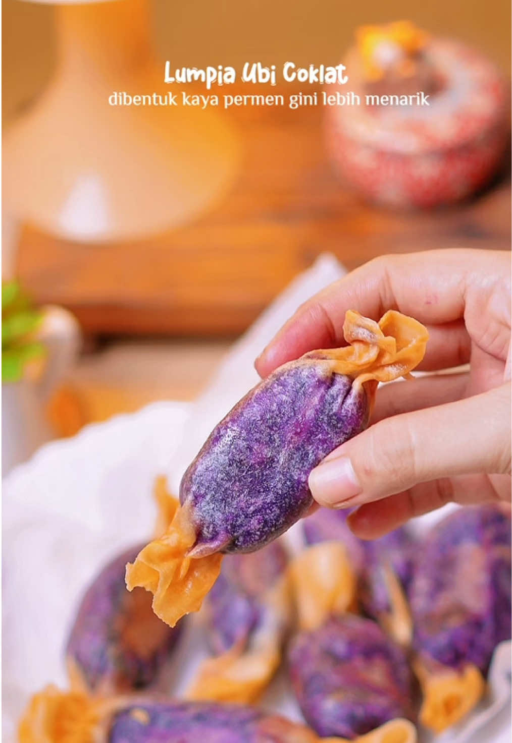 cuma 4 bahan doang udah bisa bikin cemilan dan ide jualan yang enakk😋 bahan: 500g ubi ungu 1 sdm kental manis kulit lumpia coklat batang #resepcemilan #idejualan #olahanubiungu #fyp