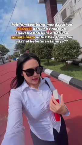 Banding sudah disampaikan oleh Penasihat Hukum Pak Tom dan siap untuk menjalankan persidangan di Pengadilan Tinggi. Pada tanggal 31 Juli 2025 Presiden tiba - tiba memberikan Abolisi ke Pak Tom, dengan kata lain proses hukum Pak Tom tiba - tiba dihentikan.  Abolisi dalam KUHP (Kitab Undang-Undang Hukum Pidana), yaitu hak daripada presiden untuk menghentikan penuntutan suatu tindak pidana atau menghentikan proses hukum seseorang. sebelumnya patut Apresiasi kepada Pak Presiden dalam hal ini tentunya.  Menurut sederhana Saya, secara hukum perbuatan seseorang “tetap” dianggap suatu tindak pidana namun proses hukumnya dihentikan dan sanksi pidananya dihilangkan. Hal ini jelas berbeda secara fundamental dengan “Putusan Bebas” yg kami harapkan. Putusan Bebas akan mengembalikan kehormatan Pak Tom secara penuh, beda dengan Abolisi yg masih menyisakan “Tindak Pidana” yg dilakukan, padahal sudah jelas dan terbukti tidak ada mensrea dan Pengadilan Tingkat Pertama dinilai cacat. Dengan ini, peluang Pak Tom menjadi tertutup untuk membuktikan ketidakbersalahan.  Pak Tom bebas saat ini tapi dengan predikat “Diampuni” bukan “Dinyatakan Tidak Bersalah” apakah ini tepat?? #belajarhukum #lawyer #sharing #hukumpidana #indonesia 
