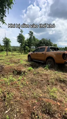 Mang triton và hilux tới đây😭#fordranger 
