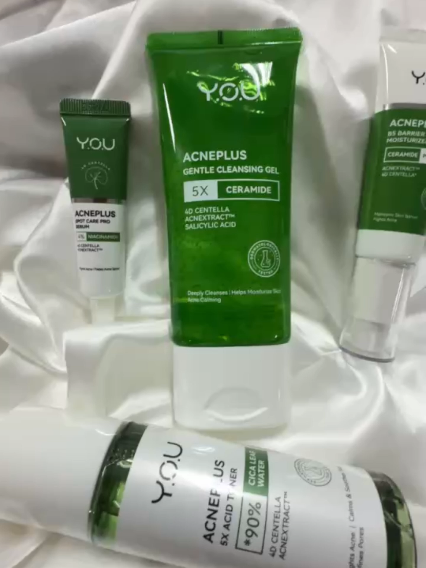 🔥 Break up with breakouts for good! The AcnePlus 4-in-1 Set is your all-in-one acne-fighting routine — cleanse, treat, heal, and glow. Clear skin starts here. 💧✨ #AcnePlusSet #ClearSkinJourney #ByeByeBreakouts #SkincareThatWorks #AcneFighter #GlowWithConfidence