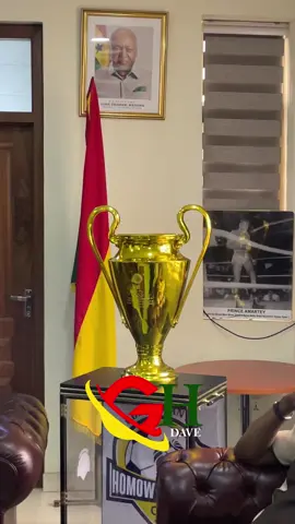 The committee on the Gbese Mantse Homowo Peace/Charity cup led by the organizer @sammy_anim seated at the office of the Minister for Sports on a courtesy call to to present the trophy to him.