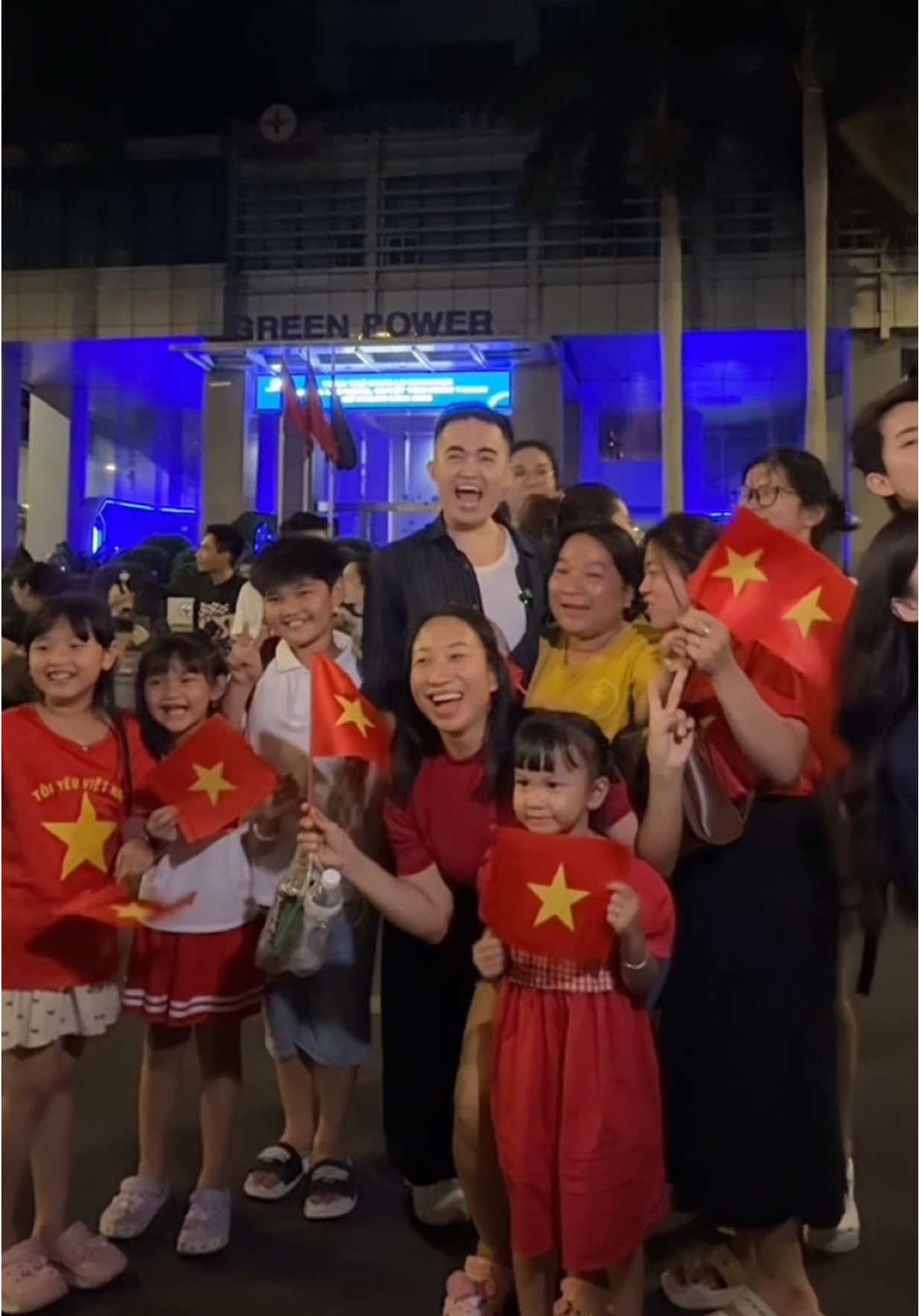 yêu lắm quê hương Việt Nam chúng mình 🇻🇳 #tinathaothi #tinathaothidaily #AnhHuongTrachNhiem #ProudVietnam 