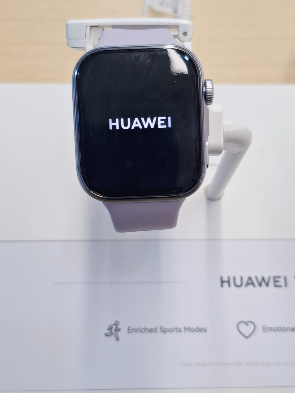 Fit 4 series - Purple #huawei #huaweiwatchfit4 #huaweiwatchfit4series #huaweifit4series #huaweifit4 #fit4series #fit4 #huaweiwatchfitspecialedition #watchfit4 #watchfit #smartwatch #smartwatchviral #healthylifestyle #smartwatchhuawei #huaweiwatch #huaweistoresupermalkarawaci #huaweiindonesia #specialpromo #purple #viral #fyp #fypage #tahan10jam #trending #supermallkarawaci 