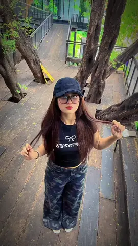 တီကောင်လေး ဖင်လှုပ်😆#မြင်ပါများပီးချစ်ကျွမ်းဝင်အောင်လို့🤒🖤 #viewတွေရှယ်ကျ #မေ့နေကြပြီလားဟင် 