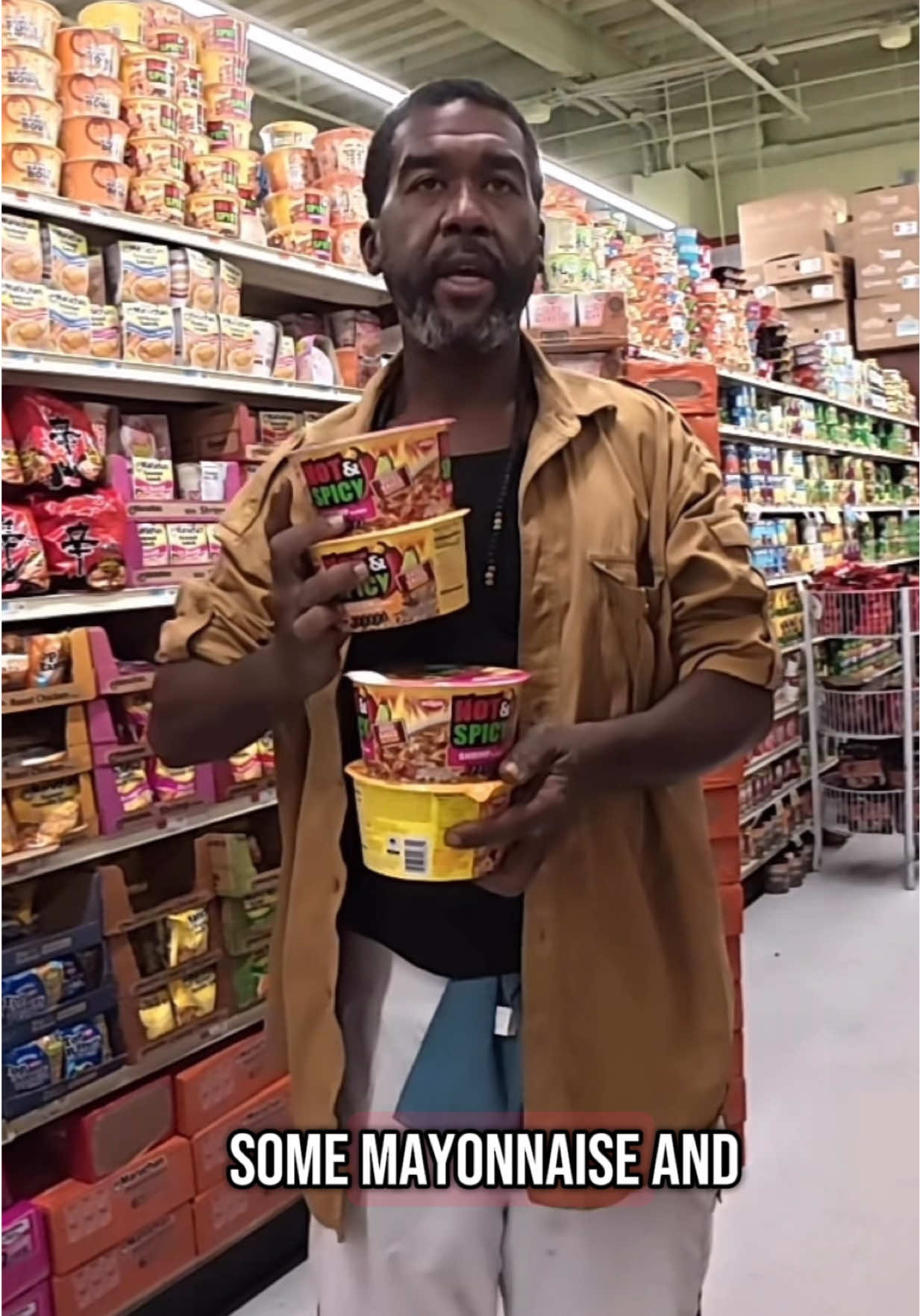 Feeding Hungry People . . 🚨 D0NAT3 - L!NK !N B!0 🚨 . . #helpothers #homelessness #homeless #kindness #creatorsearchinsights 