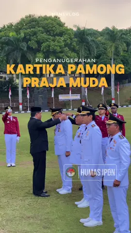 Penganugerahan tanda penghargaan Kartika Pamong Praja Muda dan Alumni Kehormatan Pendidikan Tinggi Kepamongprajaan kepada Bupati dan Wakil Bupati Deli Serdang serta Wali Kota dan Wakil Wali Kota Medan #prajaipdn #abdipraja #ipdn2025 #ipdnjatinangor #sekolahkedinasan #spcpipdn2025 #tandapangkat 