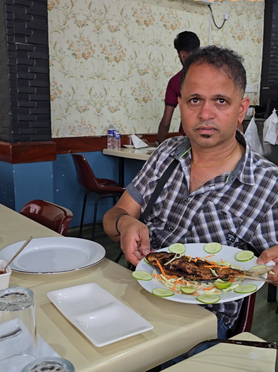 பணக்காரனையும் பிச்சைக்காரனையும் யார் படைத்தது?  #tamil #colombo #srilankan #unitedkingdom #jaffna 