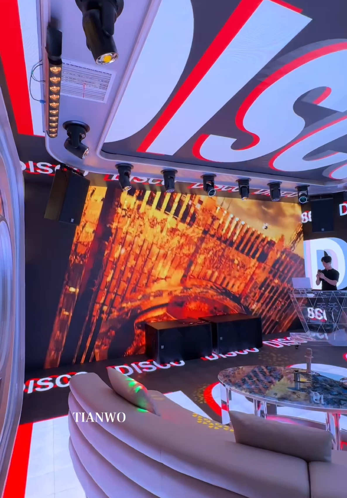 Feel the atmosphere of the 6d box.#KTV#ktvdesign #ktvdeath #ktvcambodia #ktv_edits #ktvprojects #KTVdecoration #KTV设计#6d包厢#派对KTV#卡拉OK#包厢